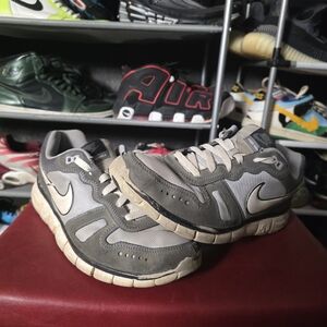 🔥 Nike Free Waffle Size 11.5 Sneakers Gray Black